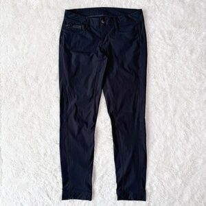 Lululemon Woman Black Stretch Slim Pants SMALL Classic Athleisure Preppy